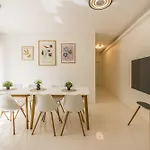 P1 Premium-suite, 4 Zimmer, 105 Qm, Parkplatz Apartment