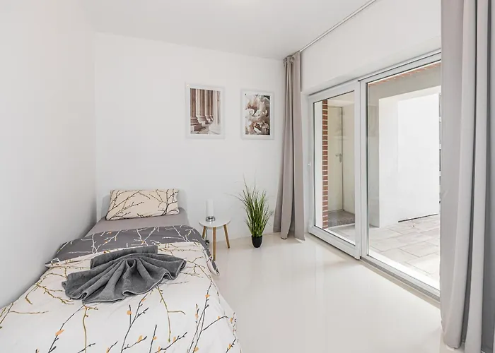 P1 Premium-suite, 4 Zimmer, 105 Qm, Parkplatz *