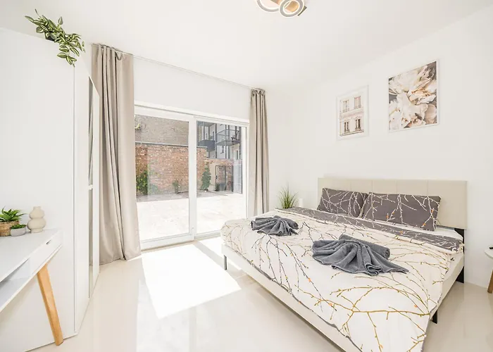 Apartment P1 Premium-suite, 4 Zimmer, 105 Qm, Parkplatz *