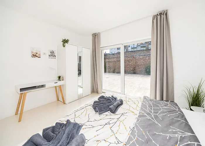 Apartment P1 Premium-suite, 4 Zimmer, 105 Qm, Parkplatz Halle (Saale)