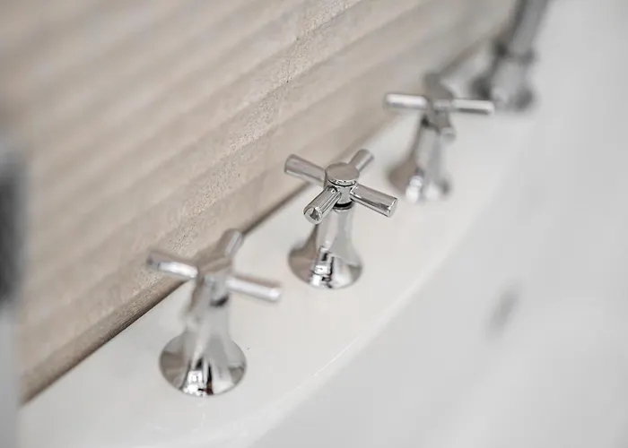 P1 Premium-suite, 4 Zimmer, 105 Qm, Parkplatz *